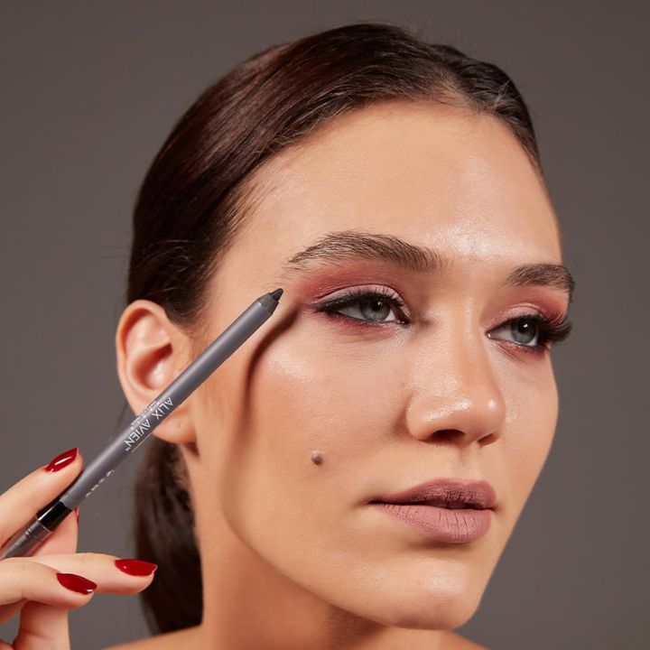 مداد چشم اسموکی الکس اوین